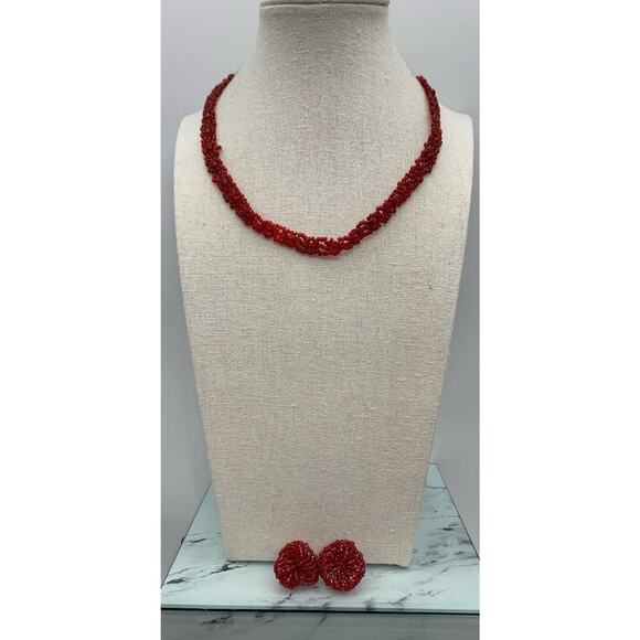Vintage Red Seed Bead Necklace & Screw Back Earring Set Lot Boho Beauty - Picture 1 of 7